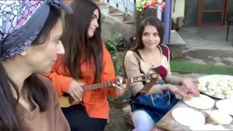 Trio Ma n dili -