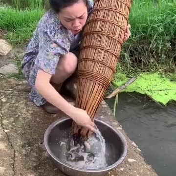 Best Asian Fishing 🐟 Primitive Fishing Techniques 🐟
