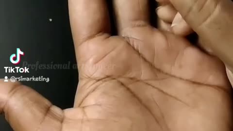 Fingers cuts tatto