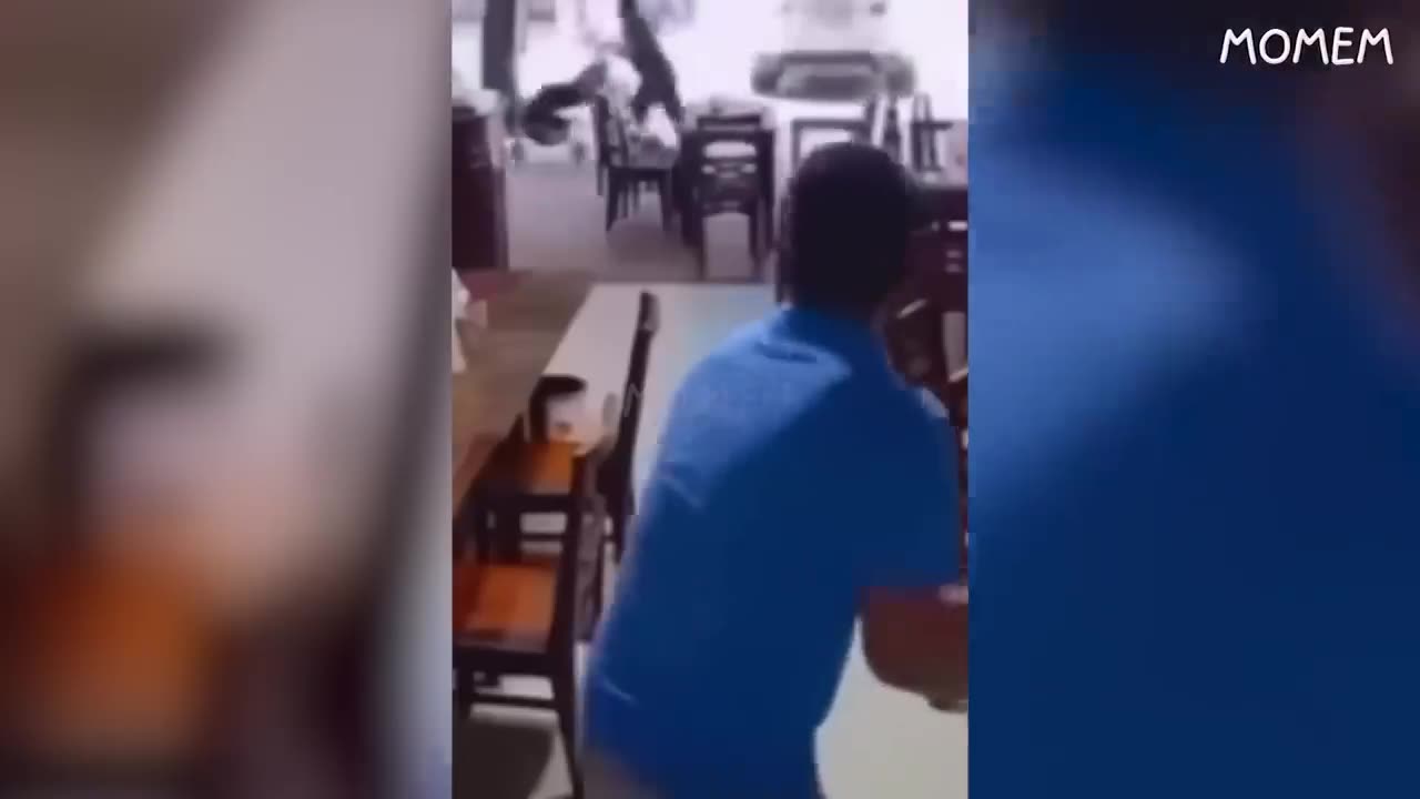 You Laugh ! You Restart