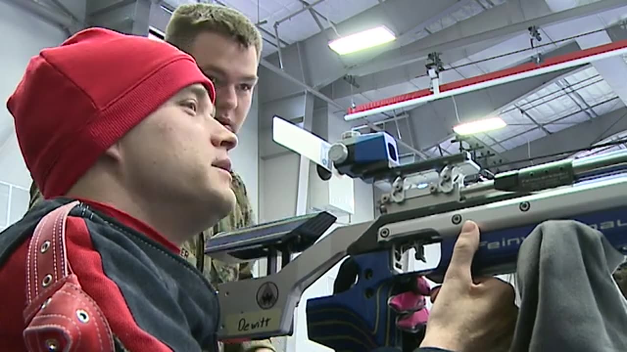 Crackshot Wounded Warrior cracks jokes
