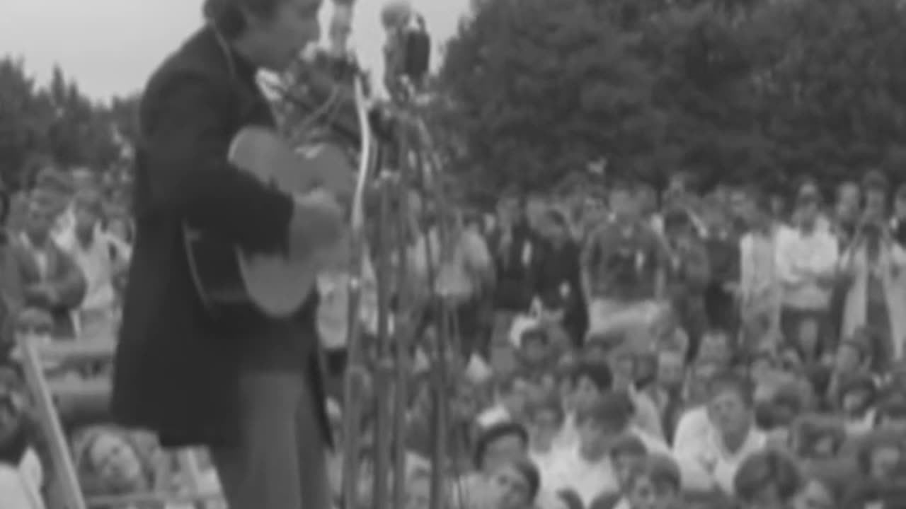 Bob Dylan Performing "Mr. Tambourine Man" Live 1964