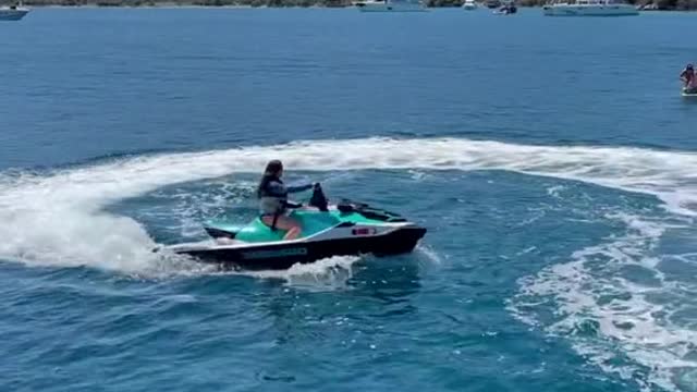 Jet ski