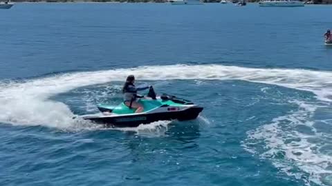 Jet ski