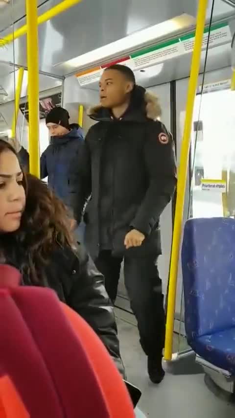 ΕΤΣΙ ΣΟΥΖΑ ΣΤΟΥΣ ΕΠΕΝΔΥΤΕΣ