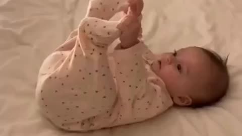 Cute baby 🥰🥰🥰🥰 #baby #exercise #cutebabies