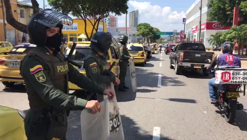 Paro de taxis | cra 27 - policías