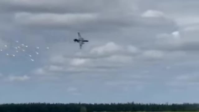 New footage shows Russian fighter jets advancing.