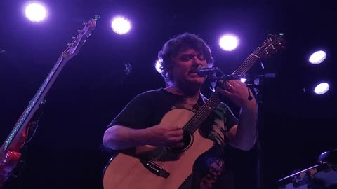 Keller Williams - LIVE @ Iron City (Deer : Flip Phone Love : Breathe)