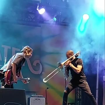 Pete Murano & Trombone Shorty (Trombone Shorty) - LIVE @ 420Fest (Short 2)
