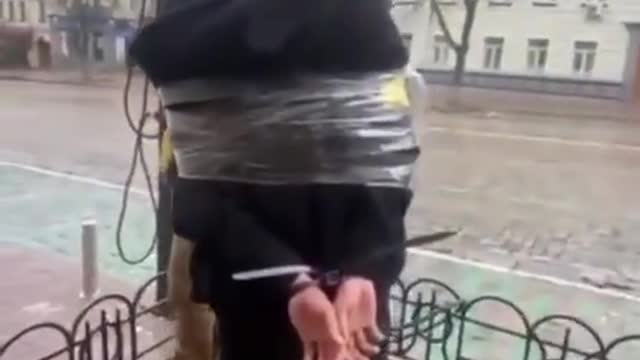 Ukraine: Ukraine nationalists beat man tied to tree