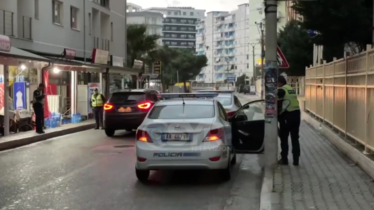 Makina përplas 7-vjeçaren afgane në Shëngjin