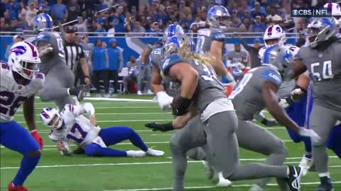 Lions get Hungry with a Thanksgiving Interception!