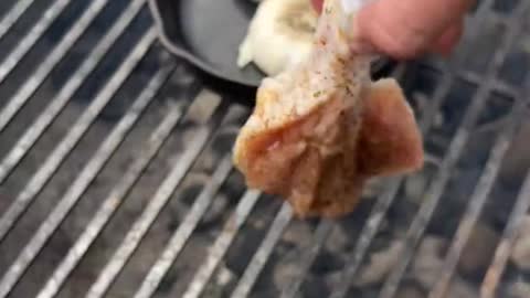Grilled pesto chicken wings (drumsticks) 🍗