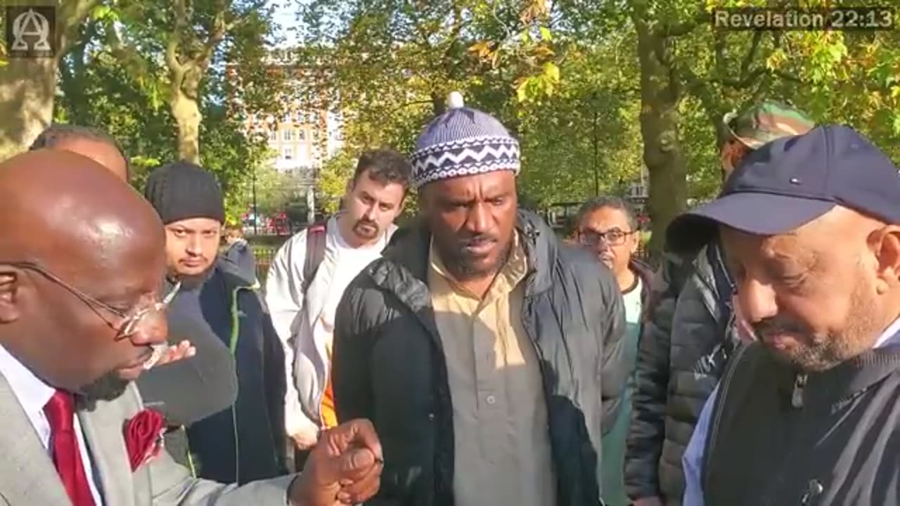 Speakers Corner_Orlando Is Surrounded By Muslims With No Answers_They Start Argu