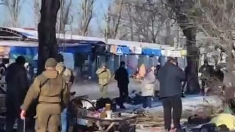 Число погибших при атаке ВСУ 21.01.24 на рынок в Донецке выросло до 12 человек.