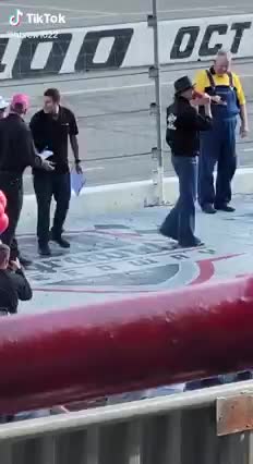 Kid rock sings go home brandon