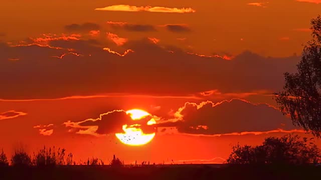 Una bella descrizione del bagliore del tramonto