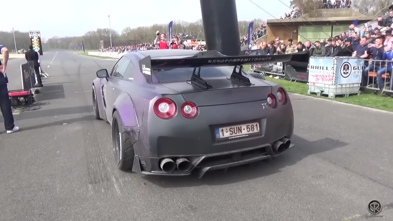 NISAN GTR VS LAMBORGHINI AVENTADOR