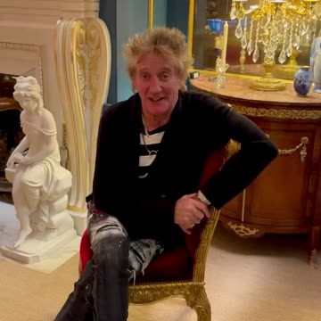 February 2, 2022 - Rod Stewart Preps for Shows in USA & Canada