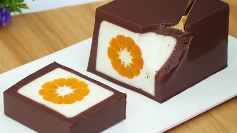 Do you have milk, chocolate and oranges! Make this incredibly delicious dessert