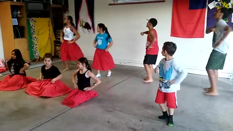 Aia o Lanipo Hawaiian Dance