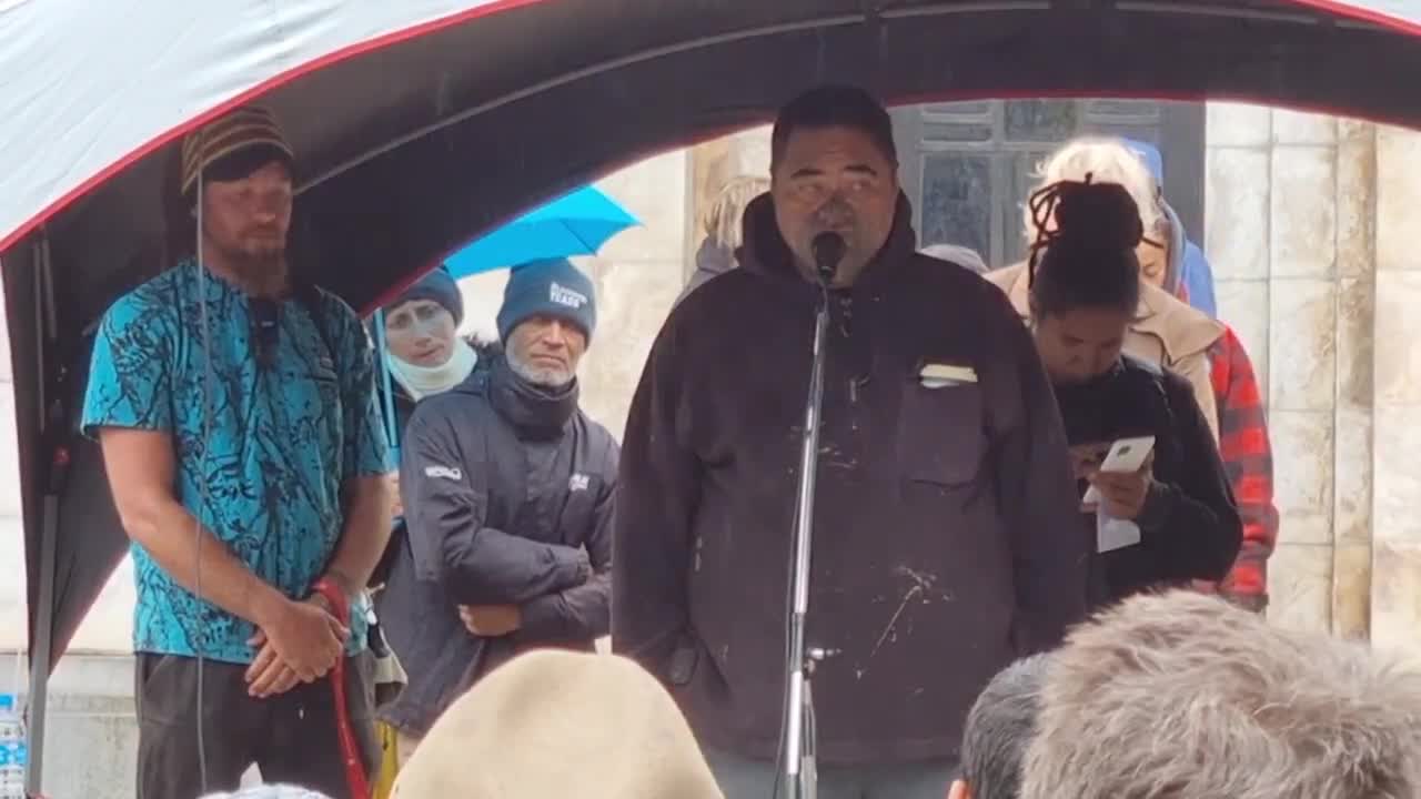 Convoy 2022 NZ - Sunday Feb 20 - Speeches lower stage