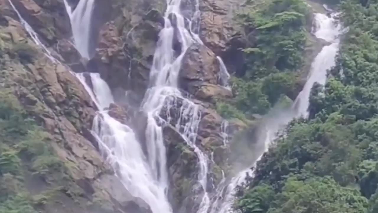 Dudhsagar Waterfall 🌊 l