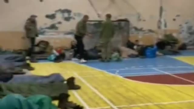 Ukraine: Young Ukrianian soldiers using school as a base