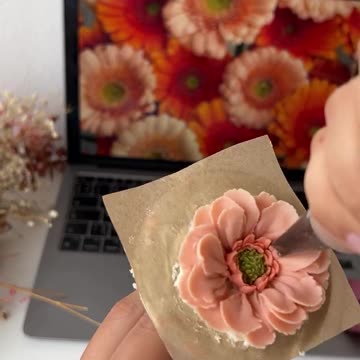 Как сделать герберу из крема