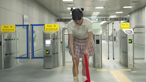 Kawaii Girl Cleaning _sigmagirl