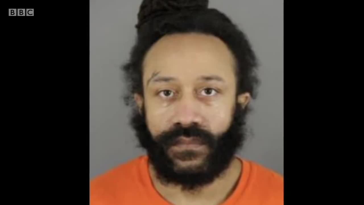 Man charged with “intentional homicide” after vehicle kills five in Wisconsin parade