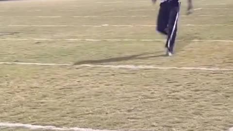 This ref was MOVING 😂 (via @kazariusss) #football #highschool #ref #fast #funny