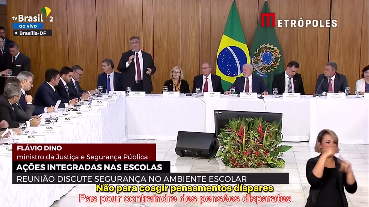 chaque pays à son gros porc garde de sots... Flávio Dino