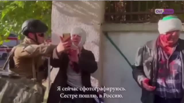 ロシアによるキエフのインフラ攻撃で被害を受けたと装う人々、クライシスアクター