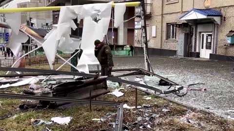 Unidentified missile hits Kyiv