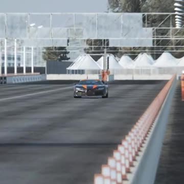 Buggati Chiron Vs Hennessy Venom GT