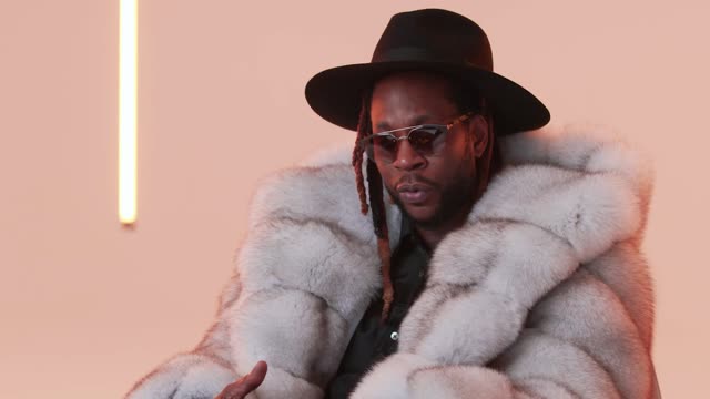 2 Chainz Shows Off His Best Chains