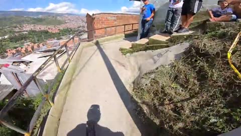 CRAZY URBAN MTB DOWNHILL TRACK - FULL RACE RUN!