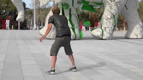 Relaxing clips on VB...