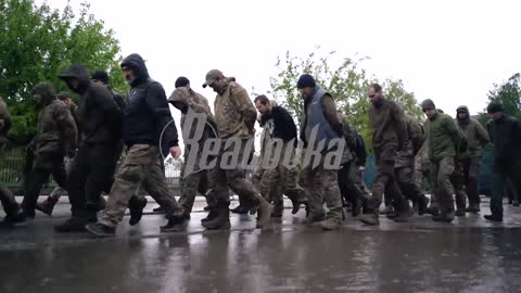 Nacisté z Azova držení v táboře Jelenovka v DLR