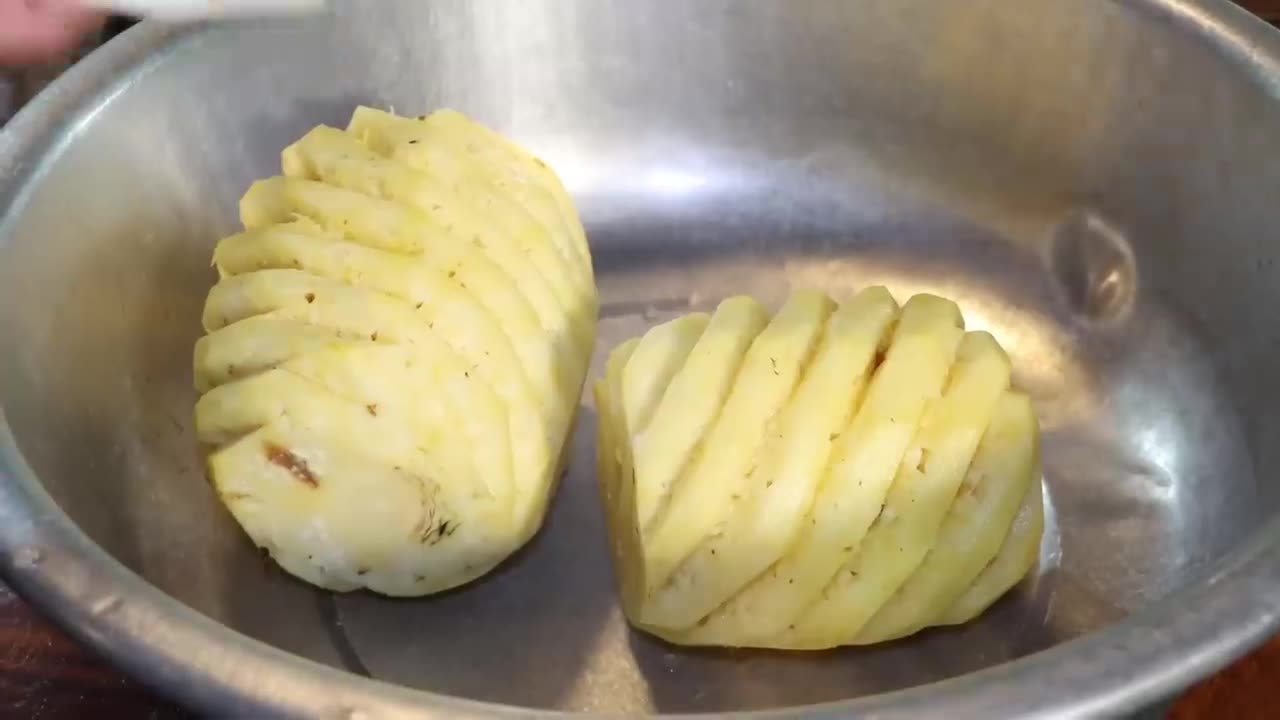 Countryside life TV: Harvest pineapple from backyard for cooking / Pineapple recipe