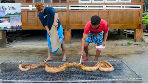 35 Kg SNAKE GRILLED _ Snake Grilled On Charcoals _ Snake Cooking Skills