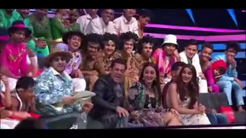 Raghav Juyal comedy video, Raghve Juyal Jokes best comedy dance
