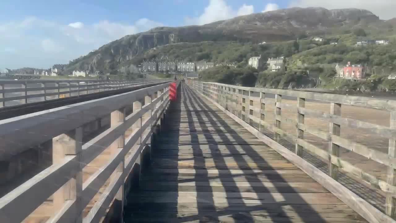 Barmouth bridge viaduct Wales, longest wooden viaduct in #wales #viaduct #railwaybridge