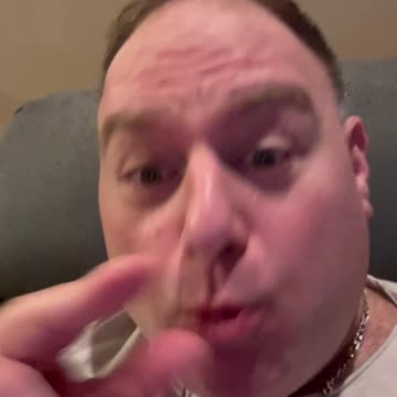 Let me tell you why Donald Trump is a Great Leader! OH!