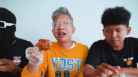FRIED CHICKEN WITH CHEESE,SAUCE,SAMBAL & BARBEQUE MUKBANG
