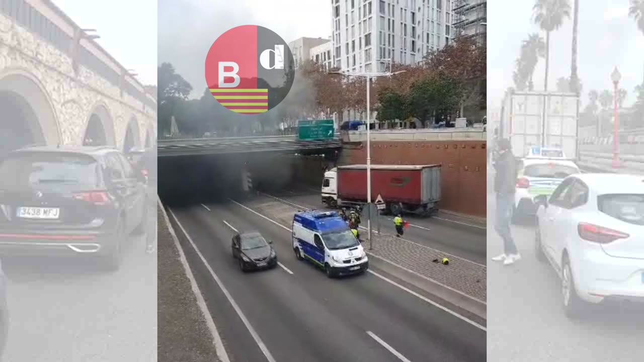 Cortada la ronda del Litoral de Barcelona por el incendio de un vehículo dentro de un túnel