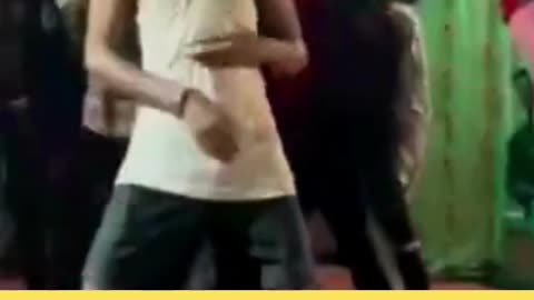 ladke to chhota bheem par bhi dance kar lete hain 😂😂👌#youtubeshorts #shorts #comedyvideo #tubebite