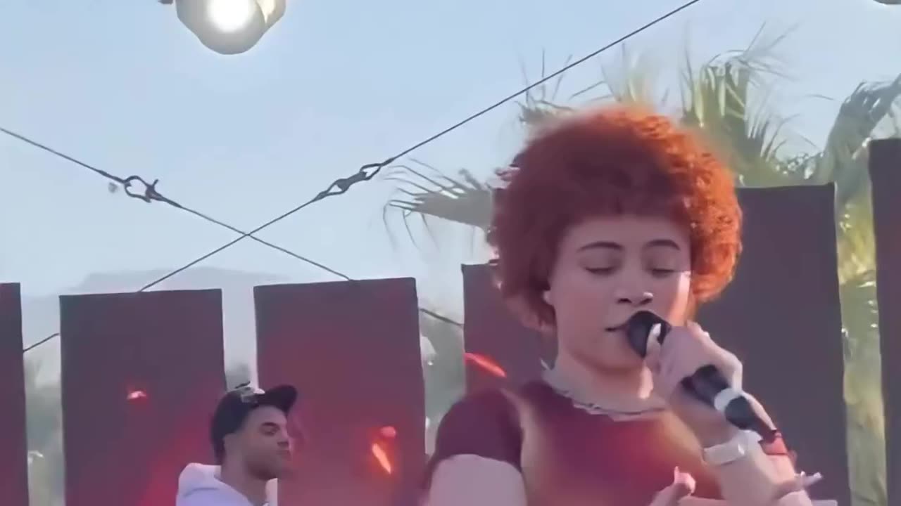 Ice spice performing Princess Diana at #revolvefestival
